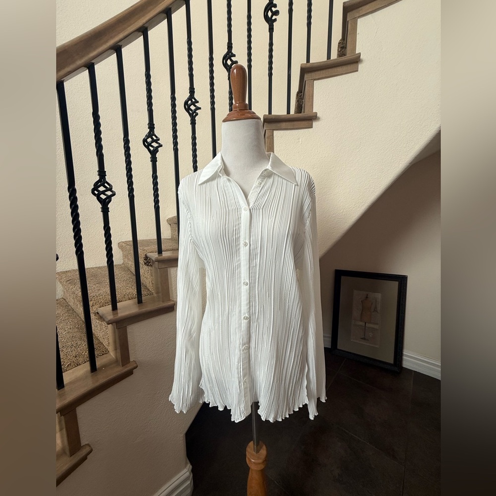 Anthropologie White Plissé Button Down Blouse S Pleated Stretch Long Sleeve Top